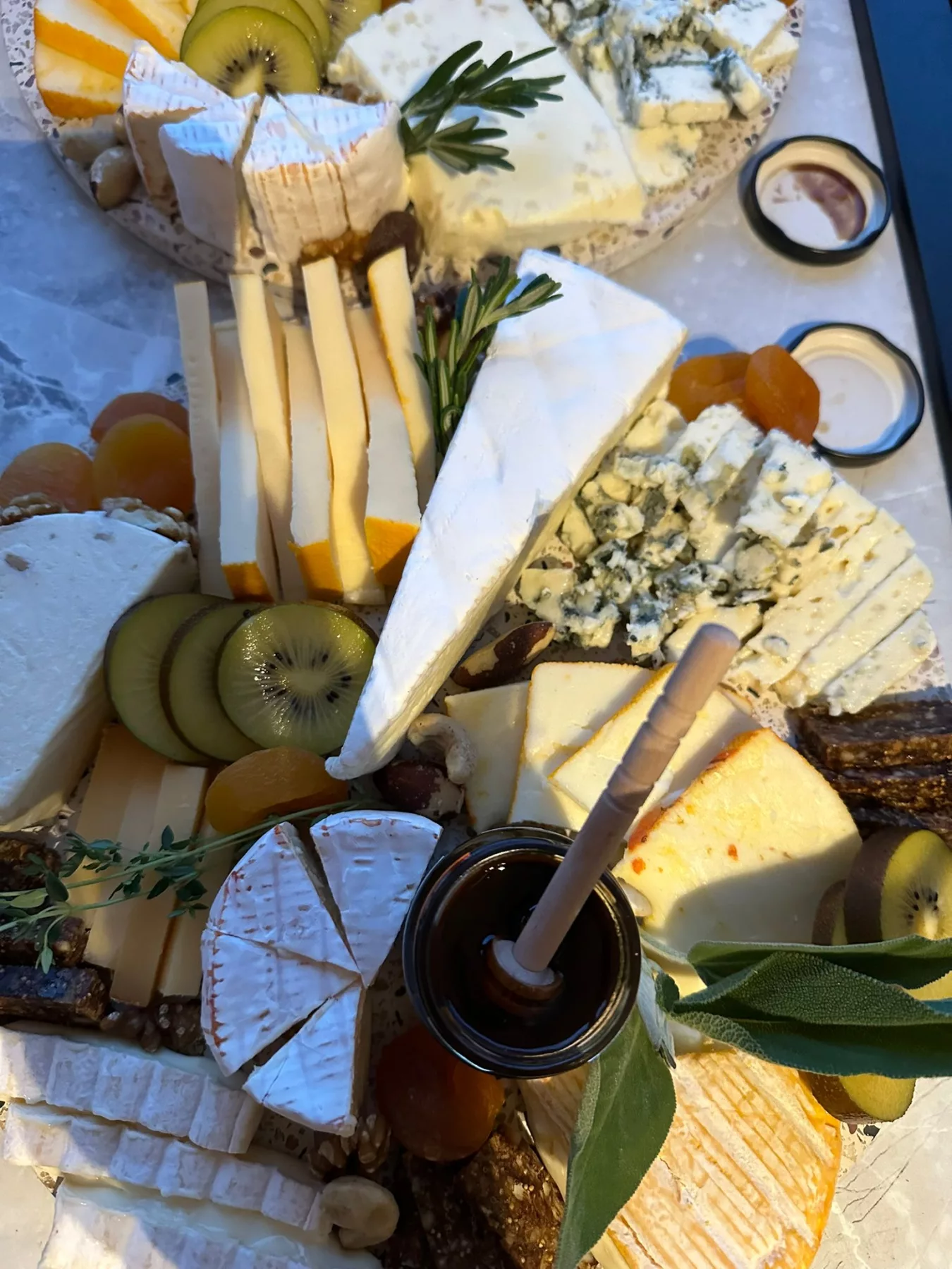 Kaas, charcuterie en fruit